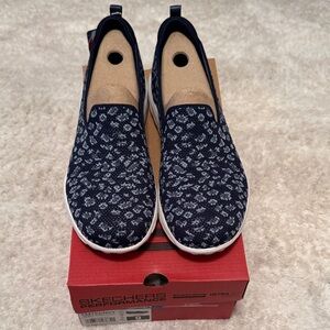 Skechers Women’s Blue Go Walk Classic